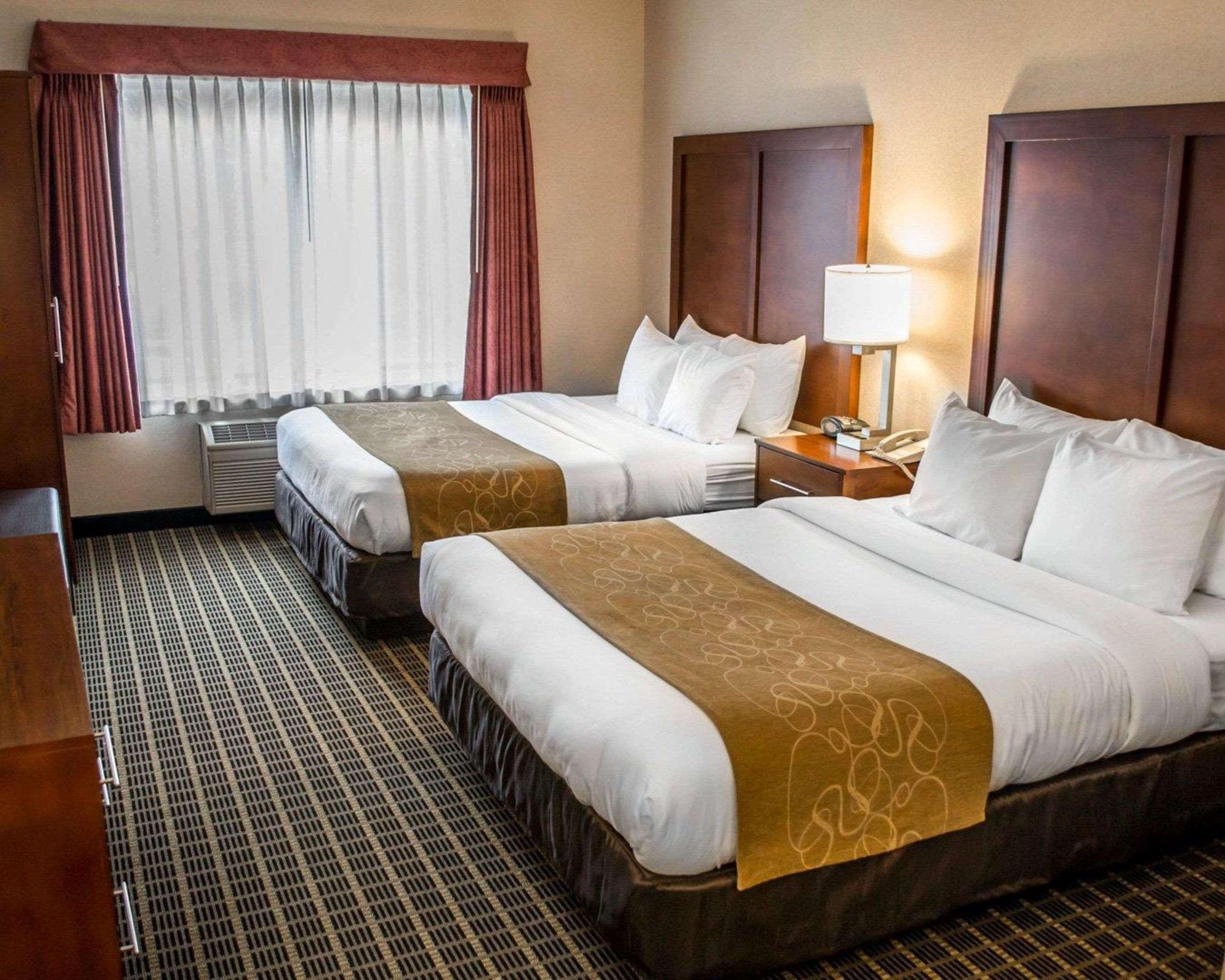 Comfort Suites Portland Southwest Екстер'єр фото