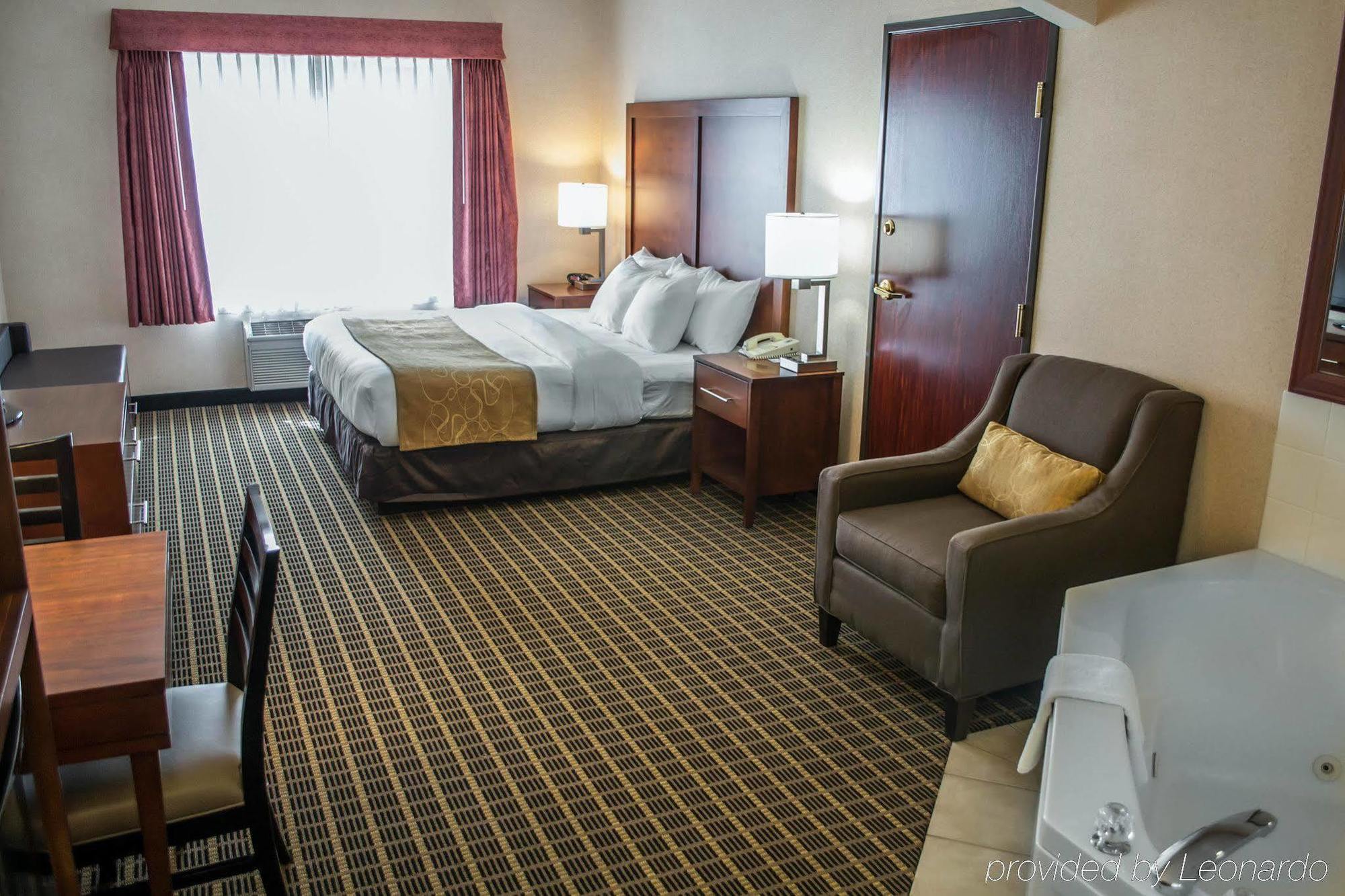 Comfort Suites Portland Southwest Екстер'єр фото