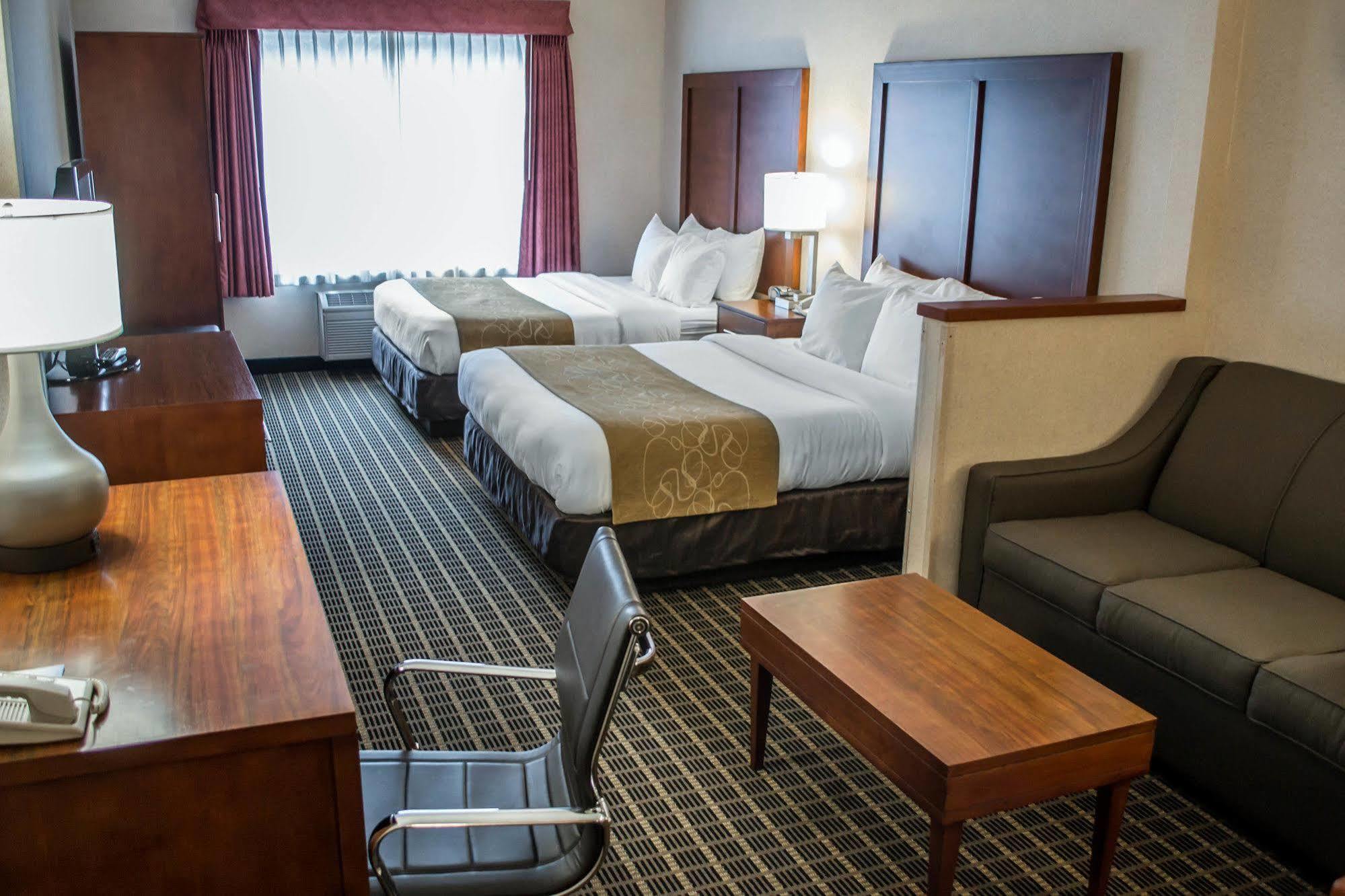 Comfort Suites Portland Southwest Екстер'єр фото